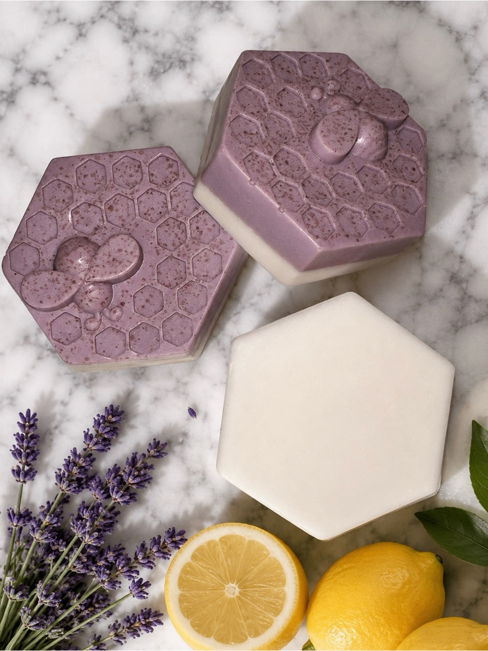 Lavender Lemon 🍋 goats milk , Shea butter and blended oats ( sold as a set of 2)